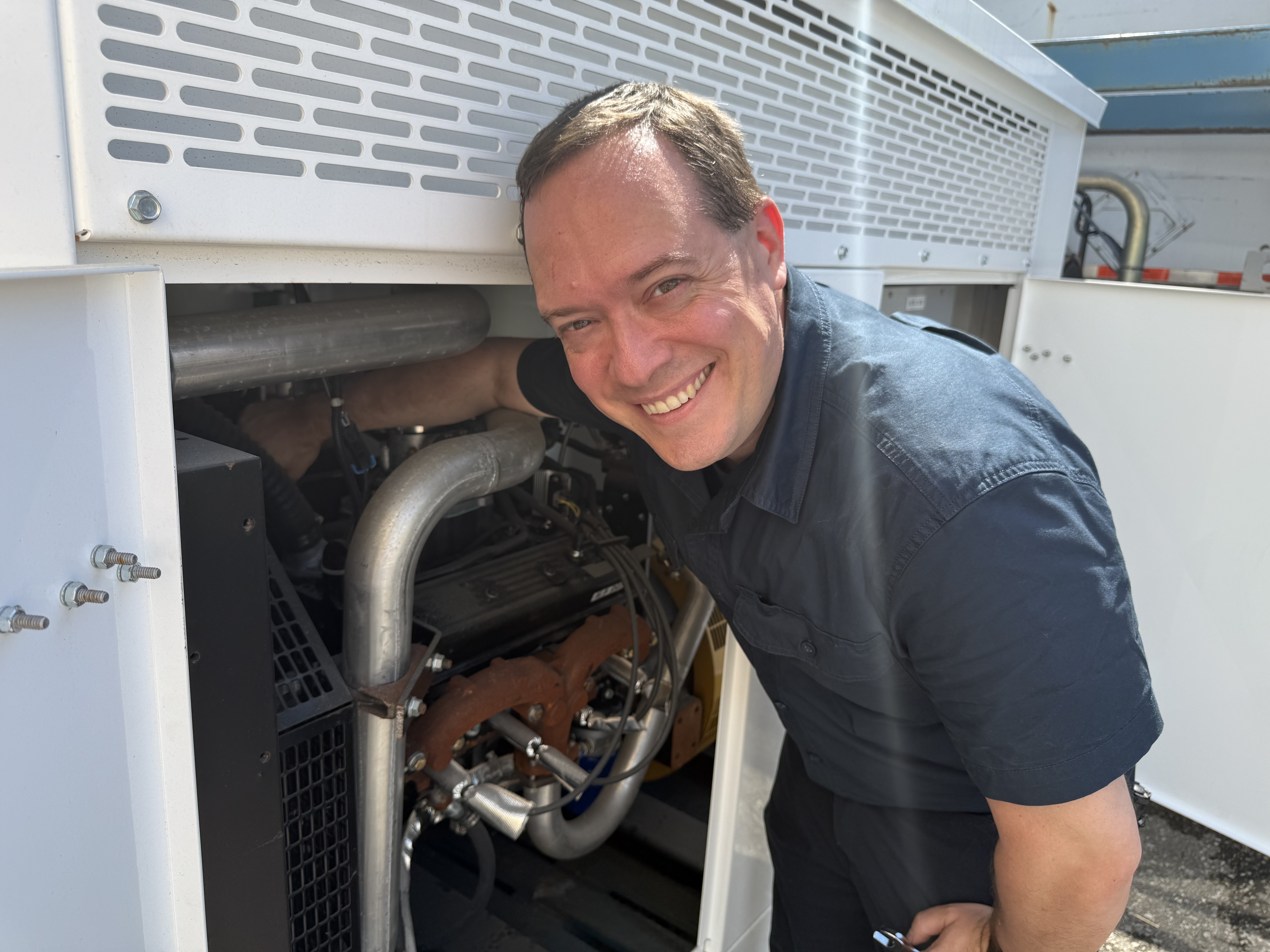 generator-servicing.jpg